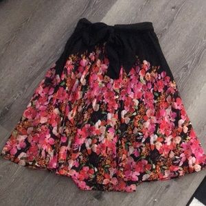 flowy mid skirt
